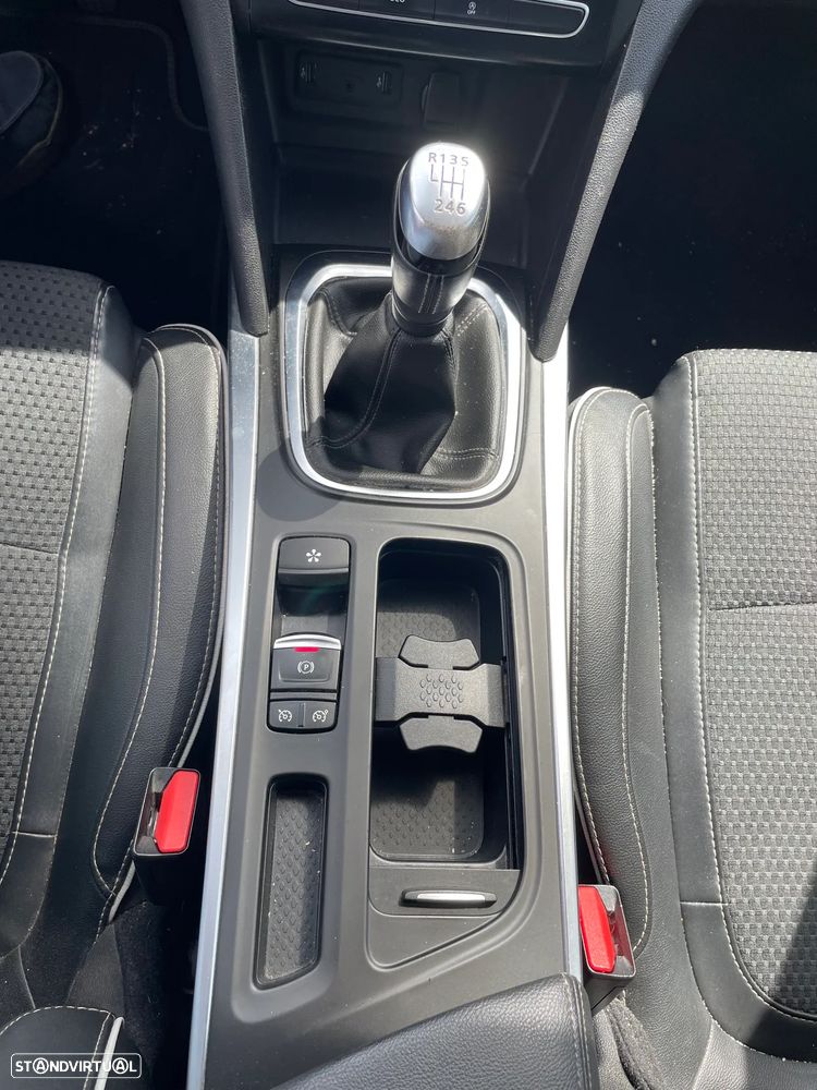 Renault Mégane Sport Tourer 1.5 Blue dCi Bose Edition - 13