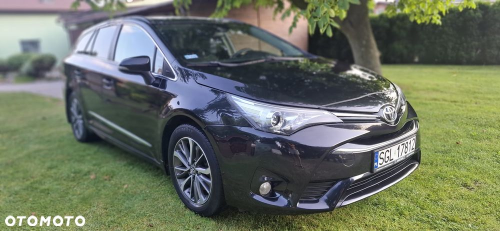 Toyota Avensis - 1