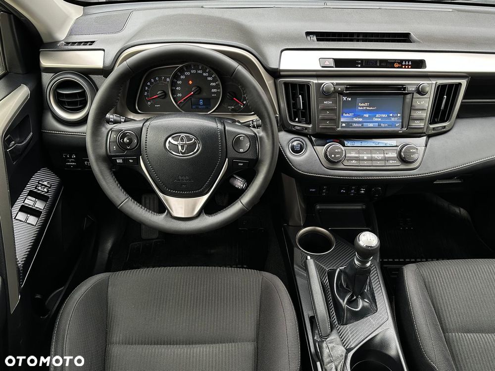 Toyota RAV4 - 24