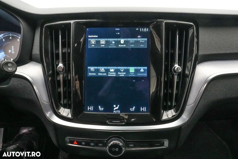 Volvo V60 B3 MHEV AT Core - 21