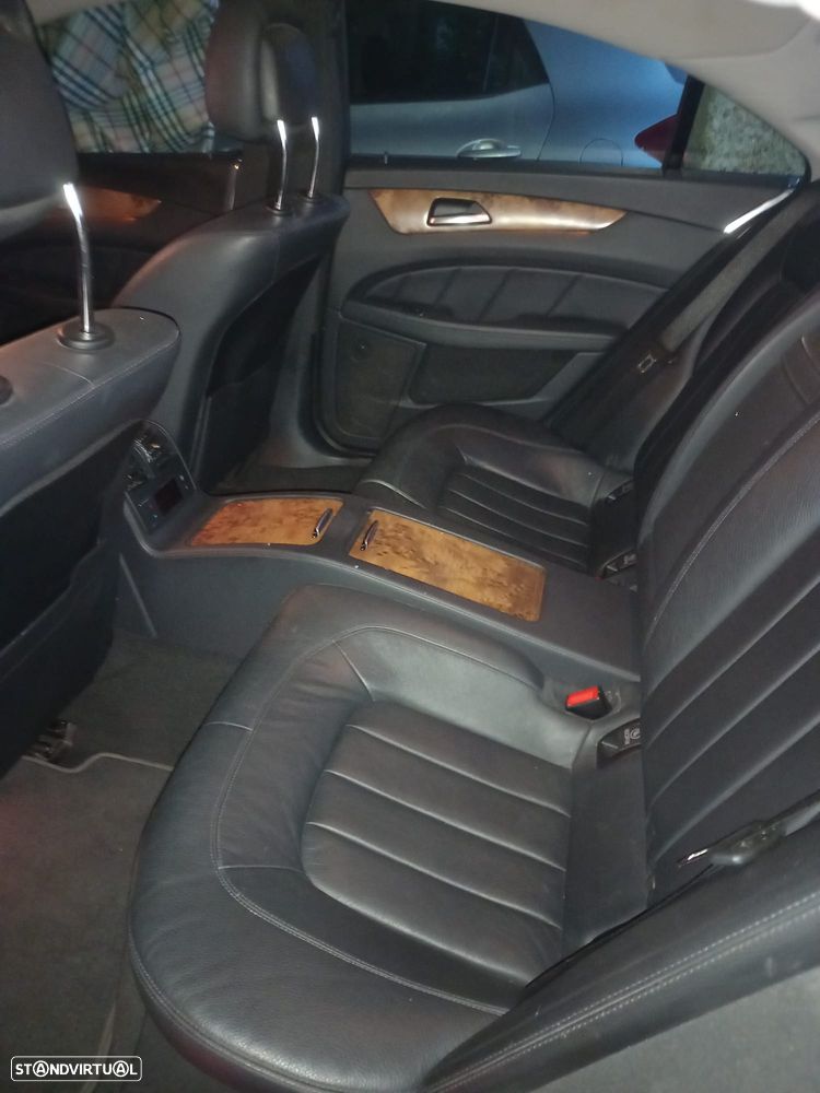 Mercedes-Benz CLS 250 CDI DPF BlueEFFICIENCY 7G-TRONIC - 15
