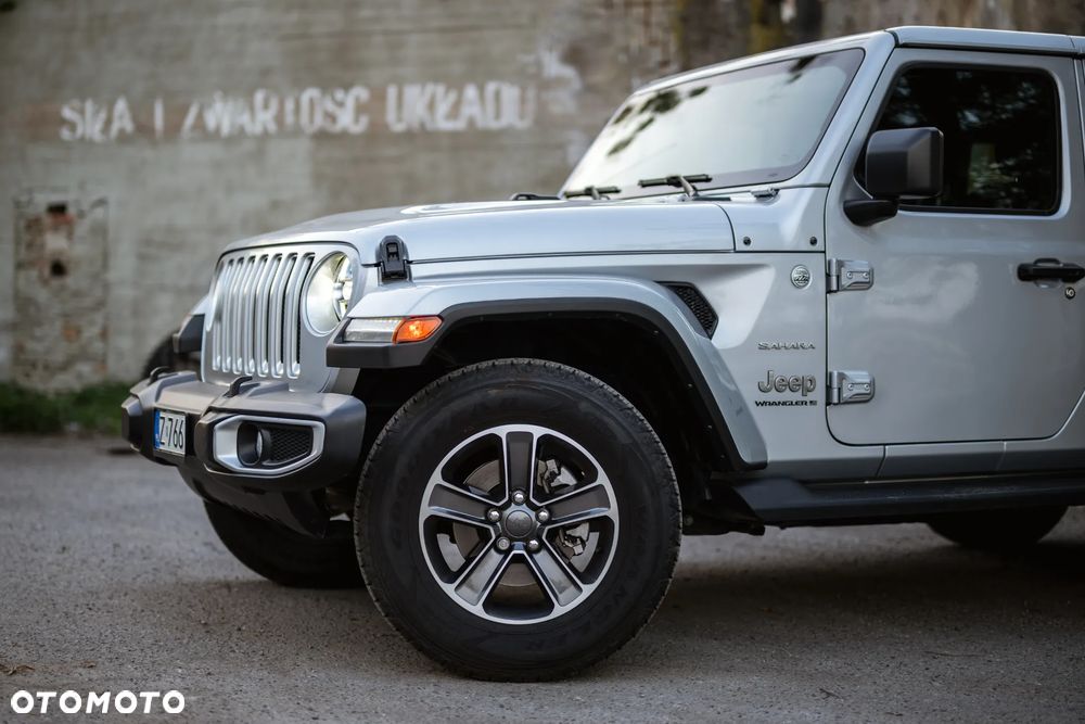 Jeep Wrangler Unlimited 3.6 Automatik Sahara - 3