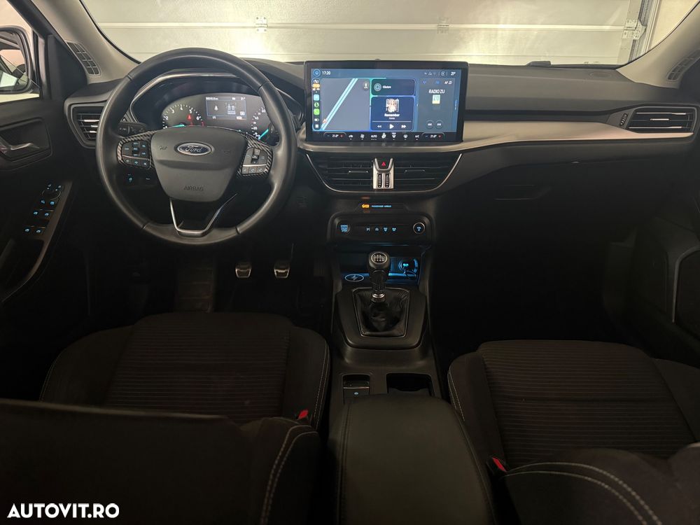 Ford Focus 1.0 EcoBoost Titanium - 34