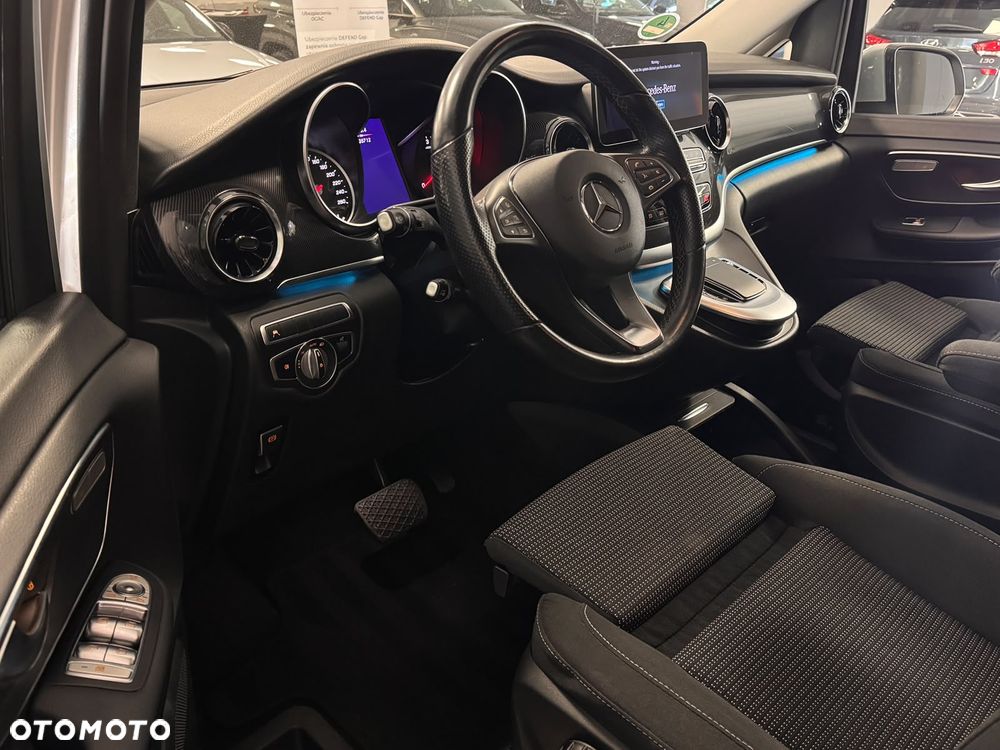 Mercedes-Benz Klasa V 220 d 4-Matic Avantgarde 9G-Tronic - 11