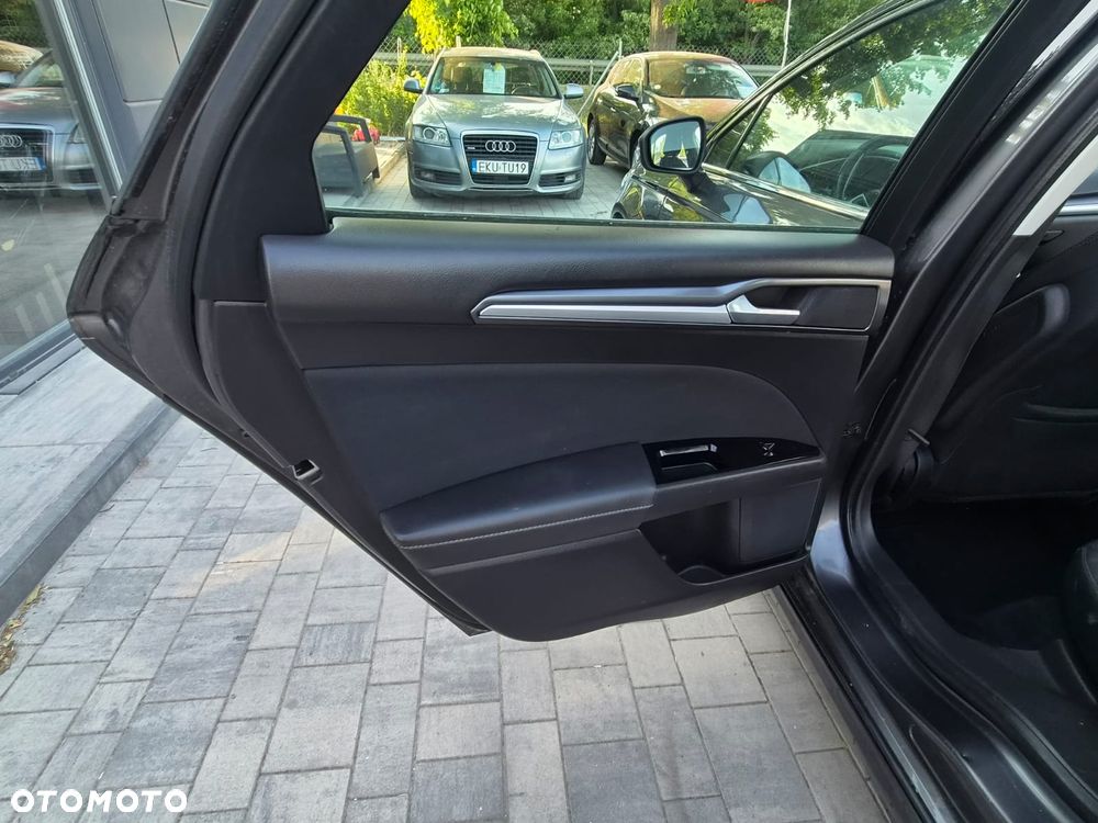 Ford Mondeo 1.6 TDCi Ambiente - 25