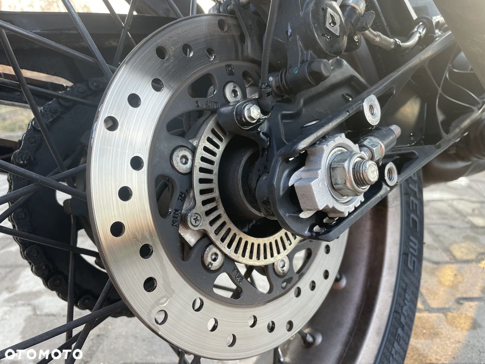 Husqvarna Vitpilen - 24