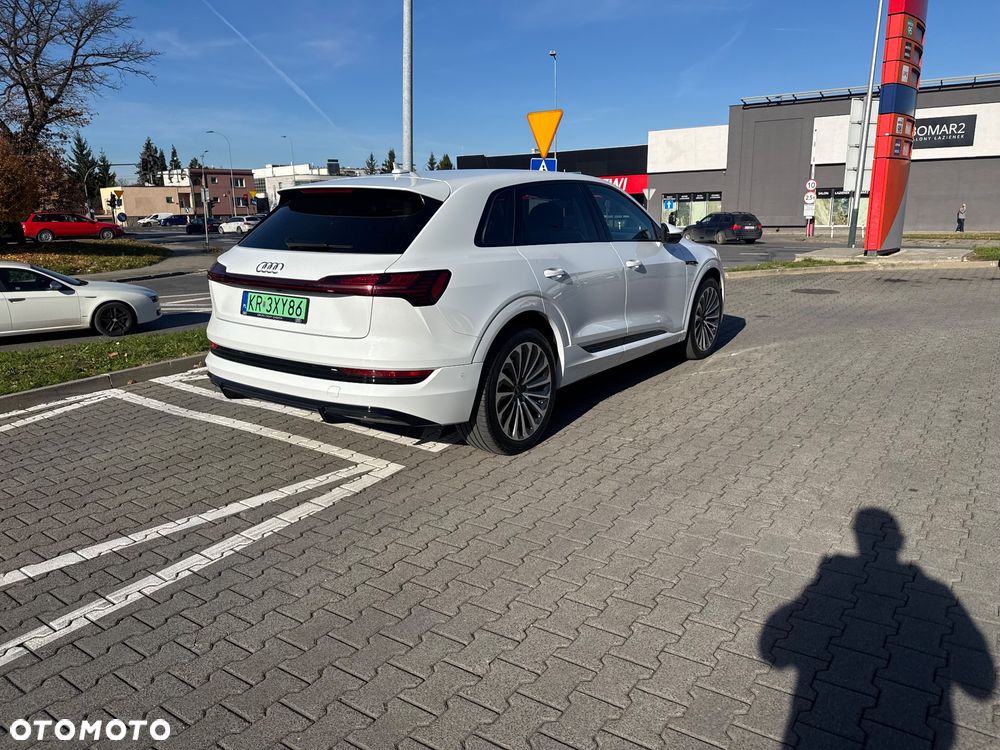 Audi e-tron 55 Quattro S line - 4