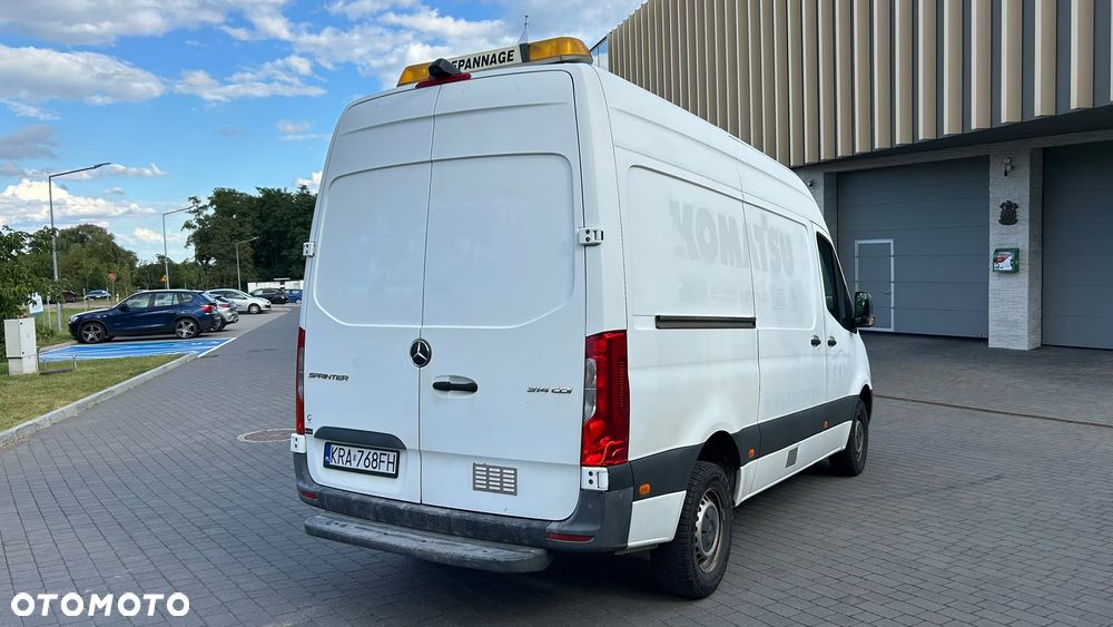 Mercedes-Benz Sprinter - 3