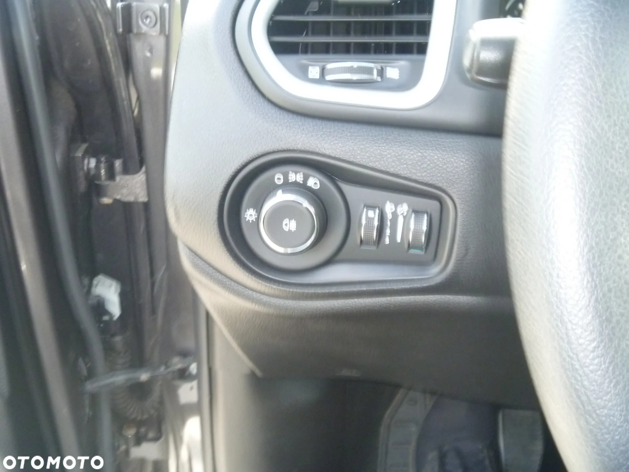 Jeep Renegade 1.0 GSE T3 Turbo Sport FWD S&S - 25