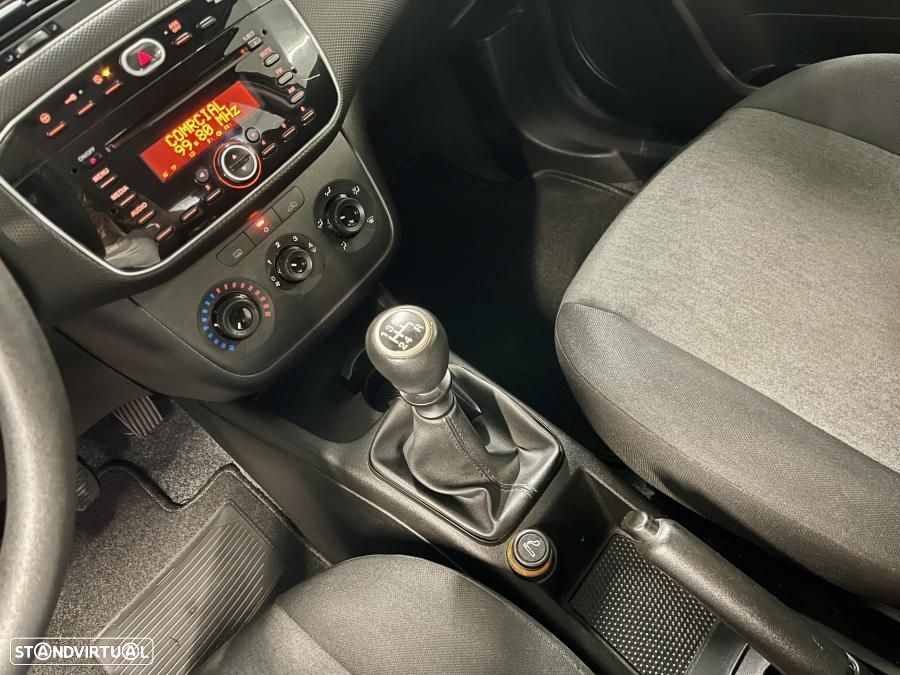 Fiat Punto 1.2 Young S&S - 8