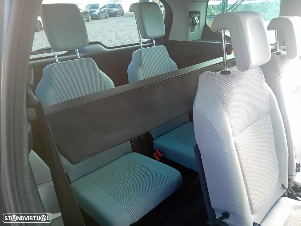 Peugeot 5008 1.6 HDi Premium - 32