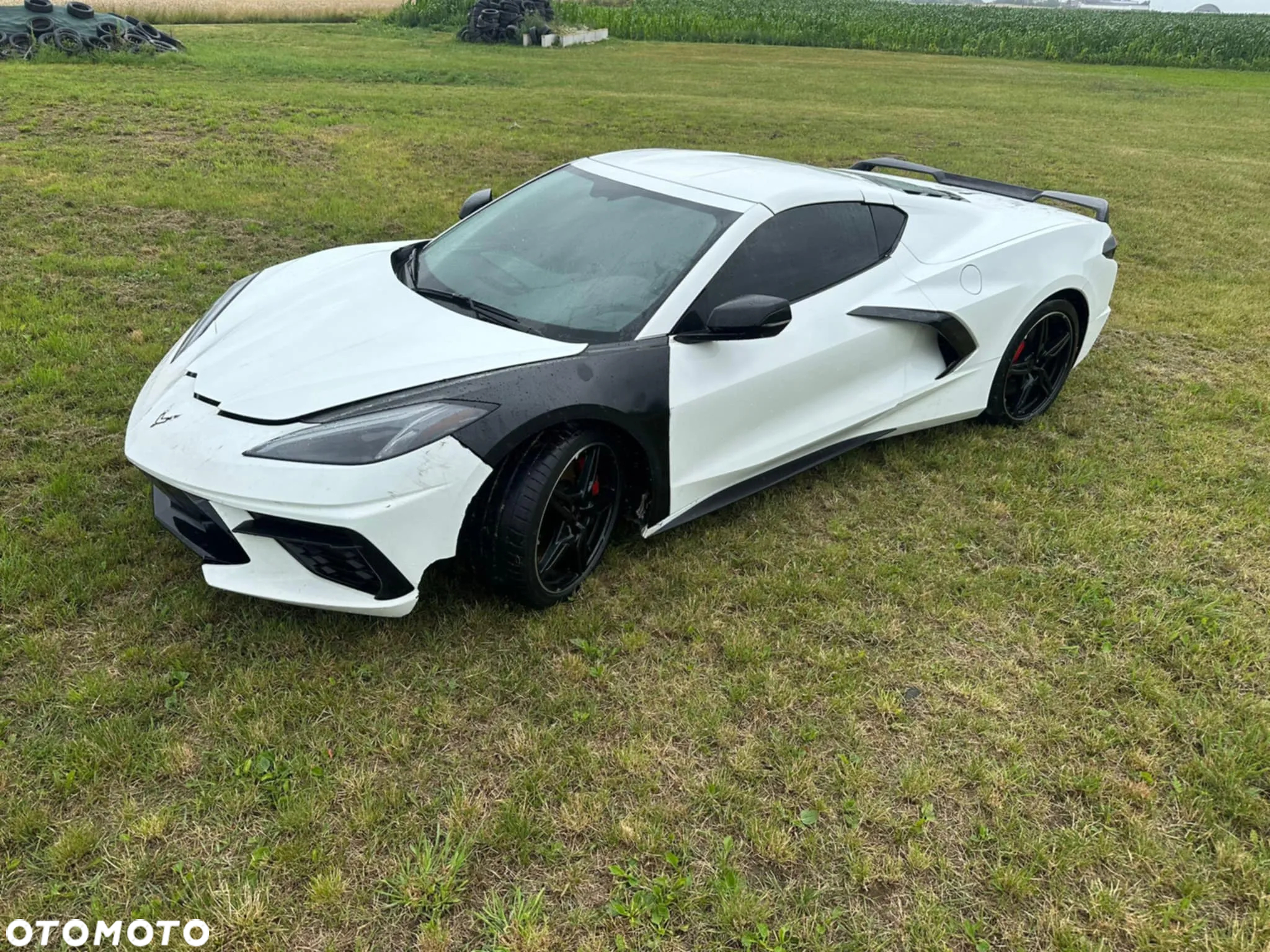 Chevrolet Corvette - 11