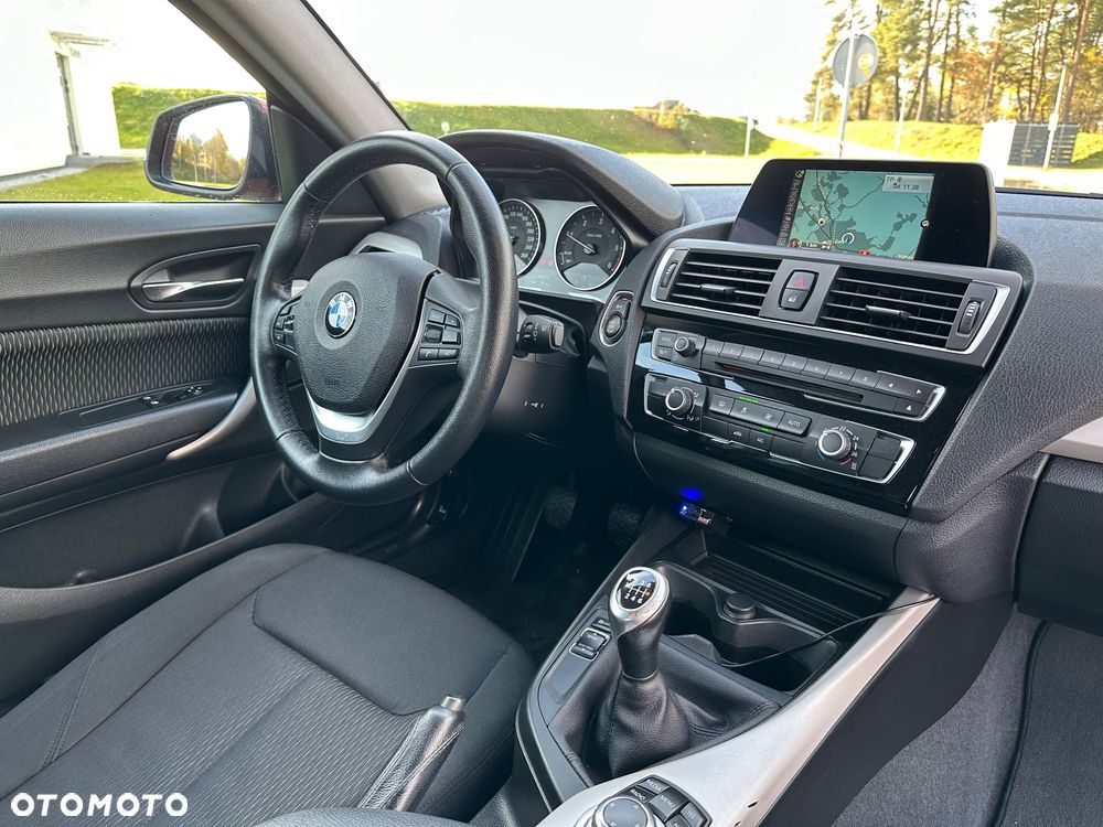 BMW Seria 1 116d EfficientDynamics - 16