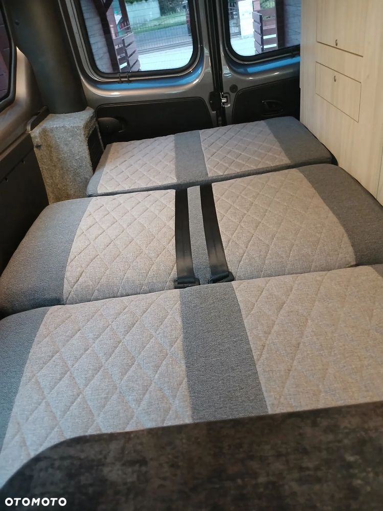 Renault Trafic 2.0 dCi - 10