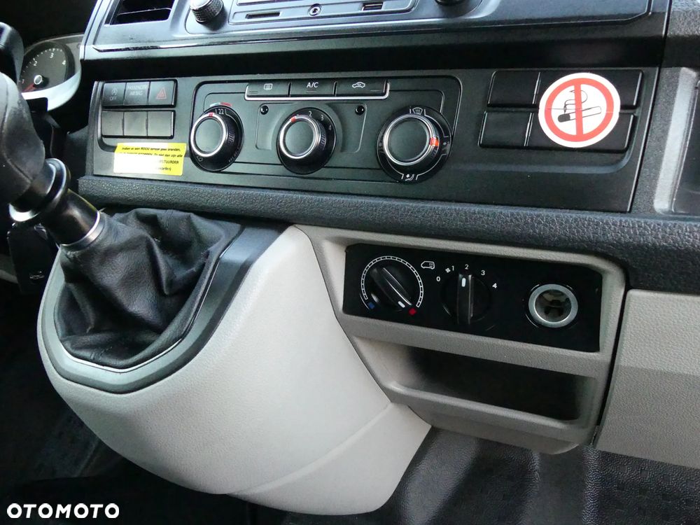 Volkswagen Transporter Caravelle Lang Comfortline - 13