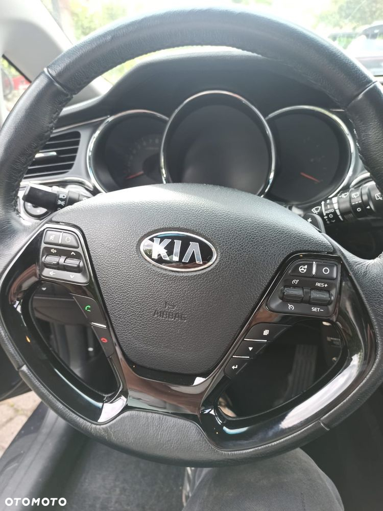 Kia Ceed Cee'd 1.6 GDI L Business Line DCT - 6