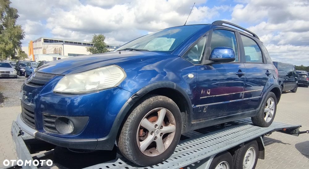 Suzuki SX4 - 1