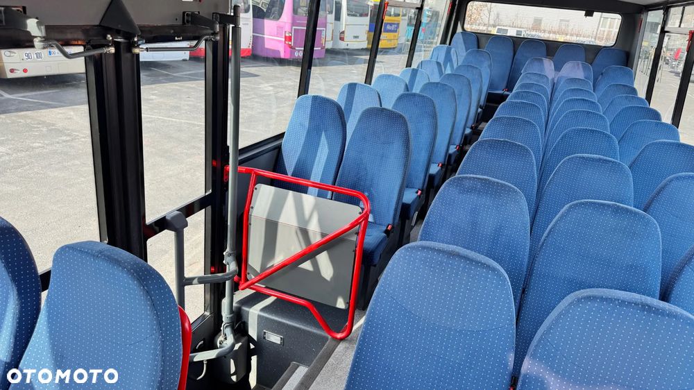 MAN Fast A91 JUMBO/ 75 miejsc/ klimatyzacja / CENA:69000zł Netto - 11