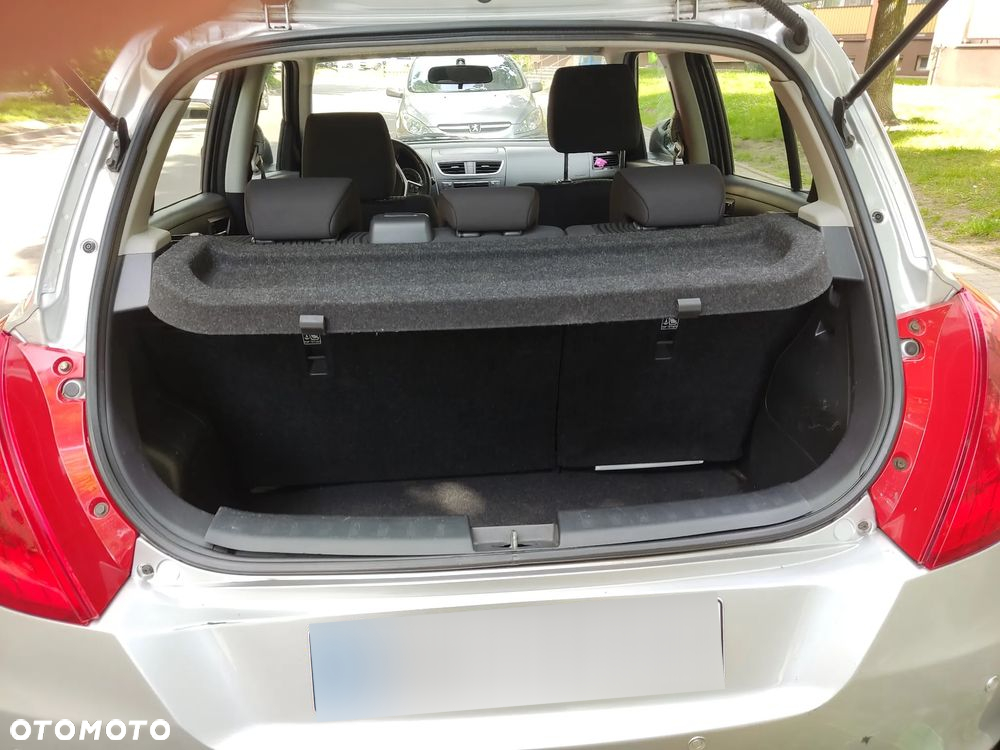 Suzuki Swift 1.2 Club - 8