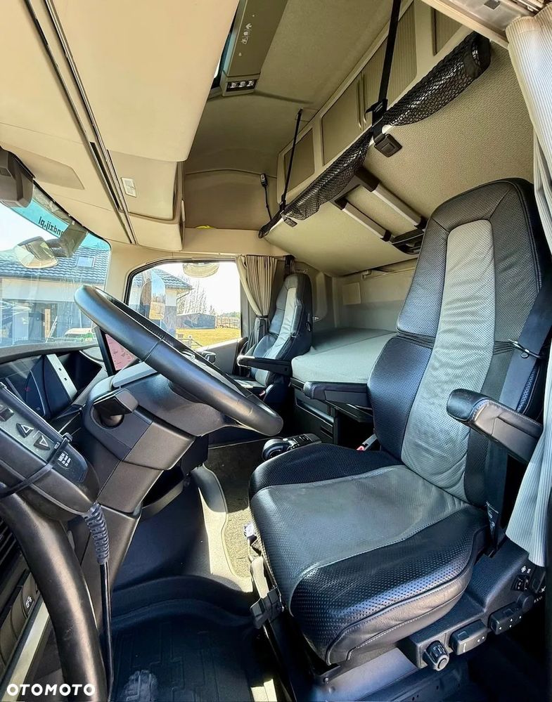 Volvo FH4 500 GLOB XXL AUTOMAT NEW I-SAVE RETARDER 4-BATERIE ACC ORUROWANIE Z HALOGENAMI KAMERY I-PARCOOL FULLLED LIMITED EDITION FULLOPTION 2xALUTANK ALUFELGI NAVI LODÓWKA SKÓRA LOW DECK MEGA 2022r IGŁA - 7
