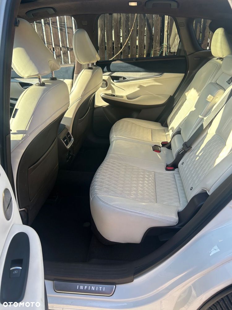 Infiniti Q50 - 5