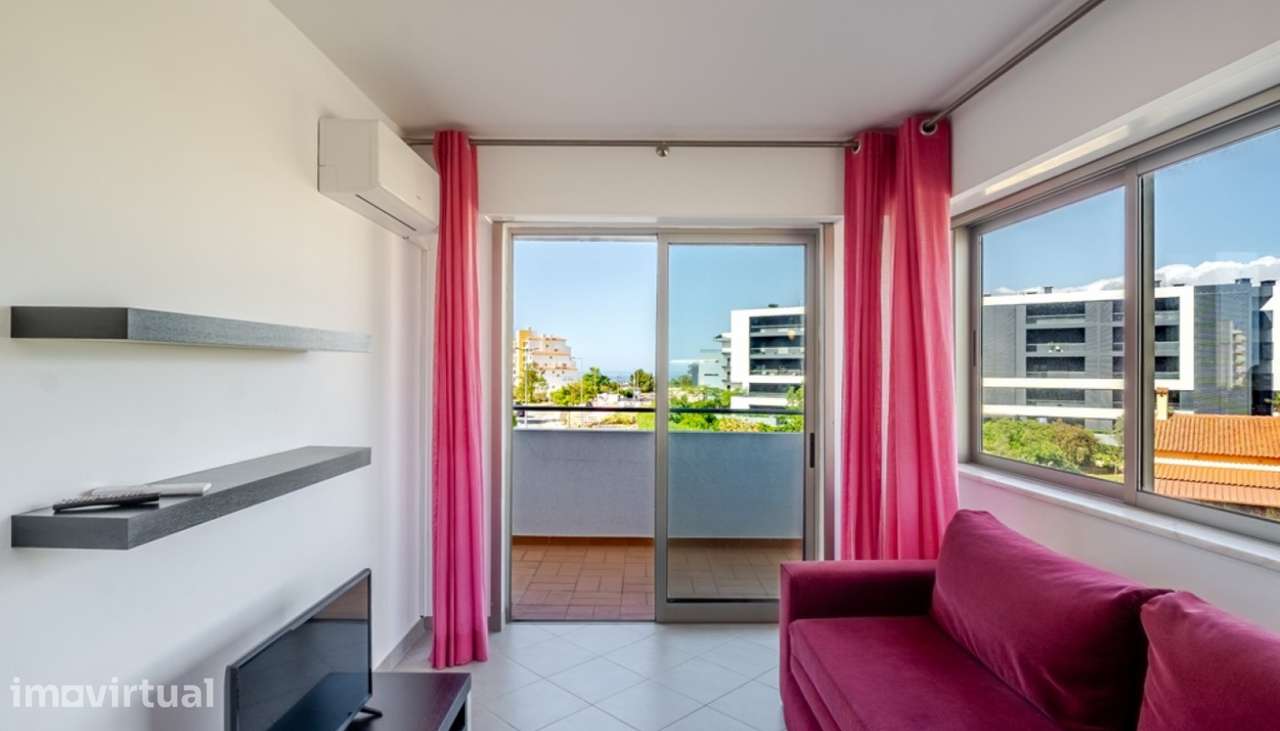 Elegante Apartamento T1 com vista mar à venda Portimão, Algarve - Grande imagem: 3/29