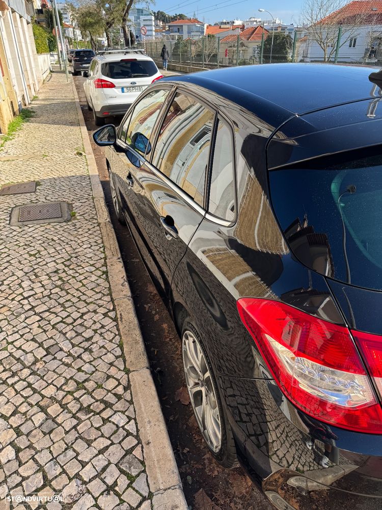 Citroën C4 2.0 HDi Exclusive J17 - 20