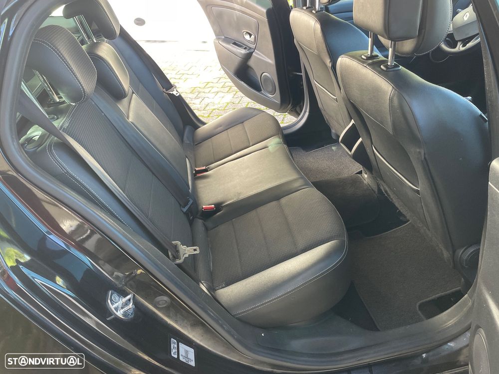 Renault Mégane Sport Tourer 1.6 dCi GT Line SS - 22