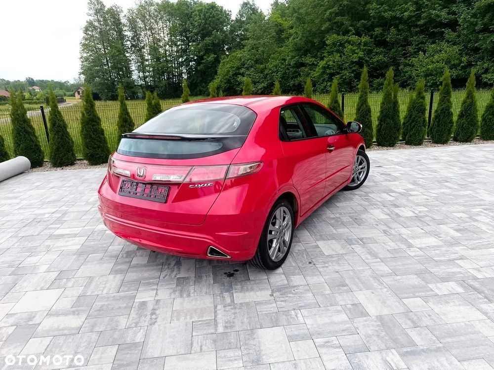 Honda Civic 1.8 Sport - 29