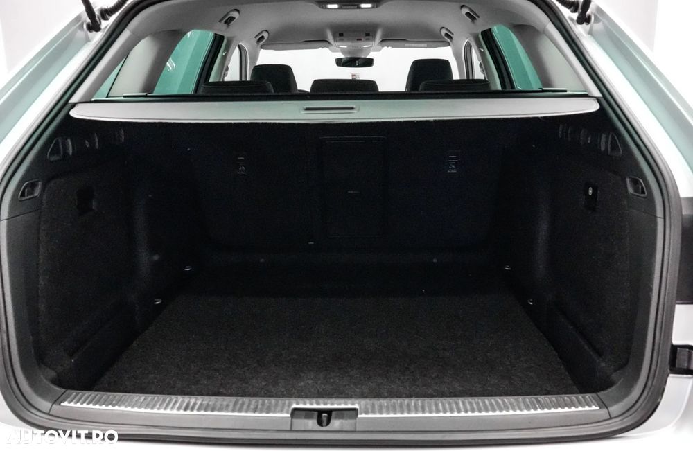 Skoda Superb 2.0 TDI DSG Style - 27