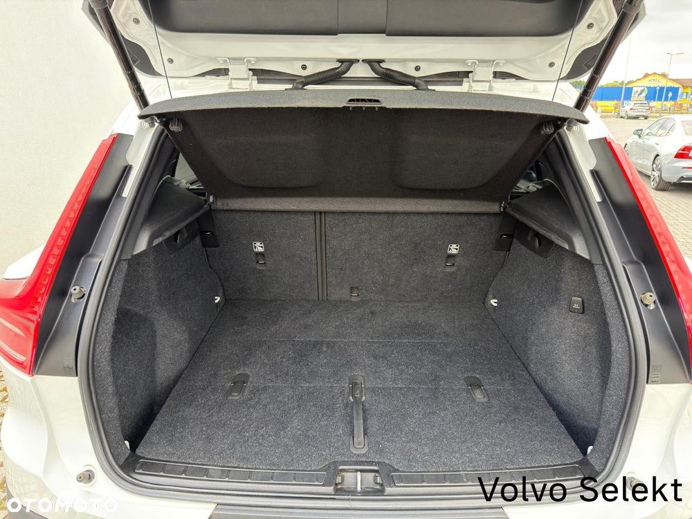 Volvo XC 40 - 32