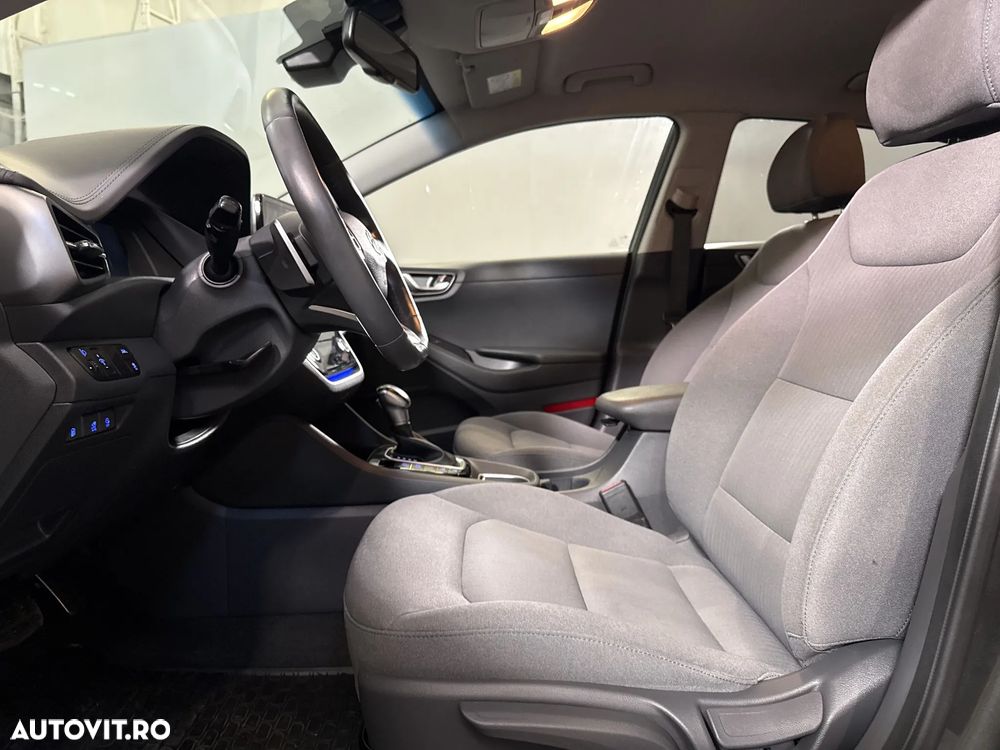 Hyundai IONIQ - 24