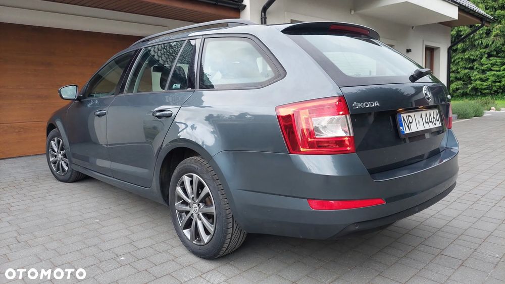 Skoda Octavia 2.0 TDI Ambition DSG - 12