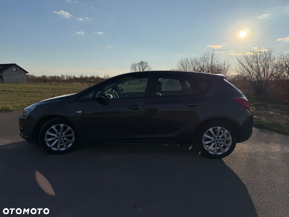 Opel Astra 1.4 T Active - 4