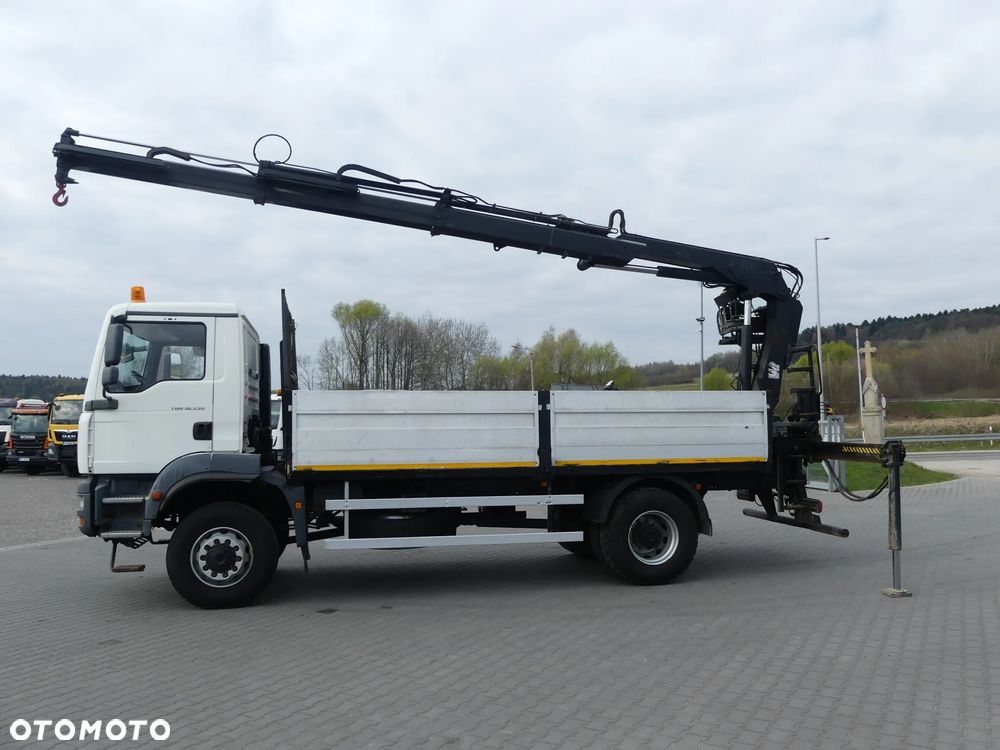 MAN TGM 18.330 / 4x4 / MANUAL / HDS HIAB 122-2 DUO / - 2