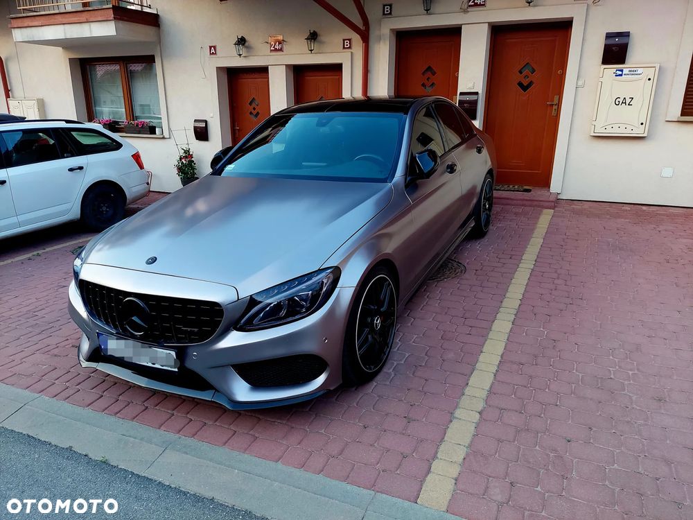 Mercedes-Benz Klasa C 300 7G-TRONIC AMG Line - 21