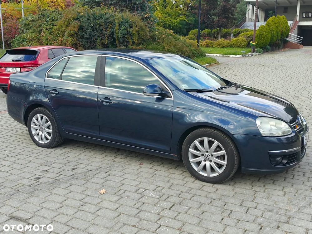 Volkswagen Jetta 1.9 TDI DPF Comfortline - 28