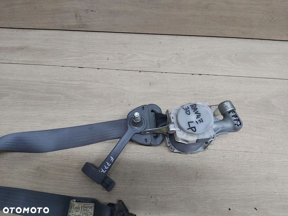 Toyota Rav4 II XA20 Pas bezpieczeństwa lewy przód 3D 7J4630-P 01-03 r - 1