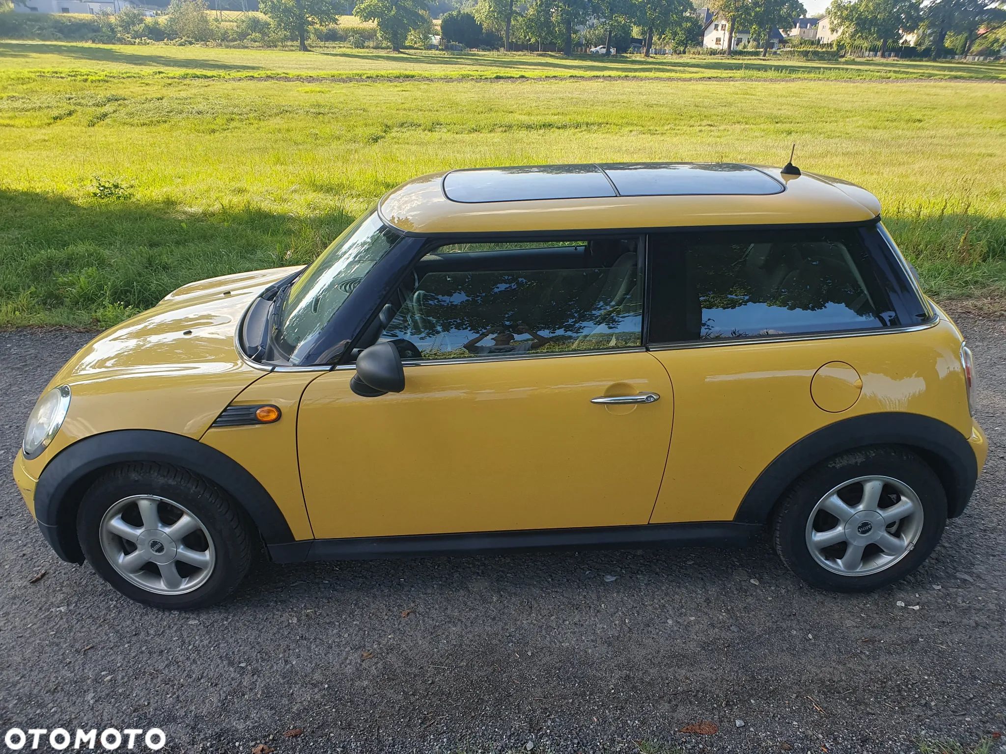 MINI Cooper Standard - 1