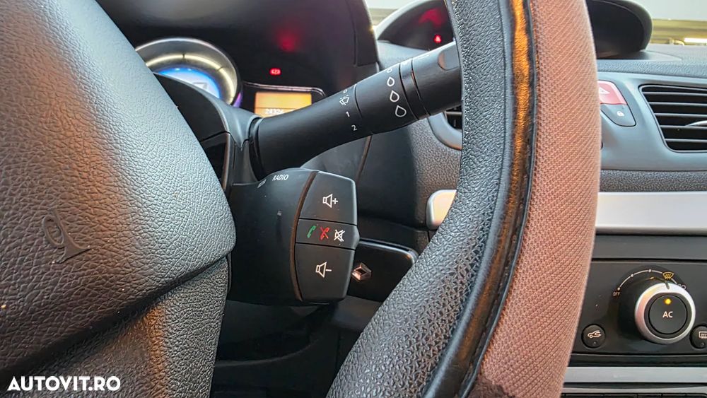 Renault Megane 1.6 16V Expression - 14