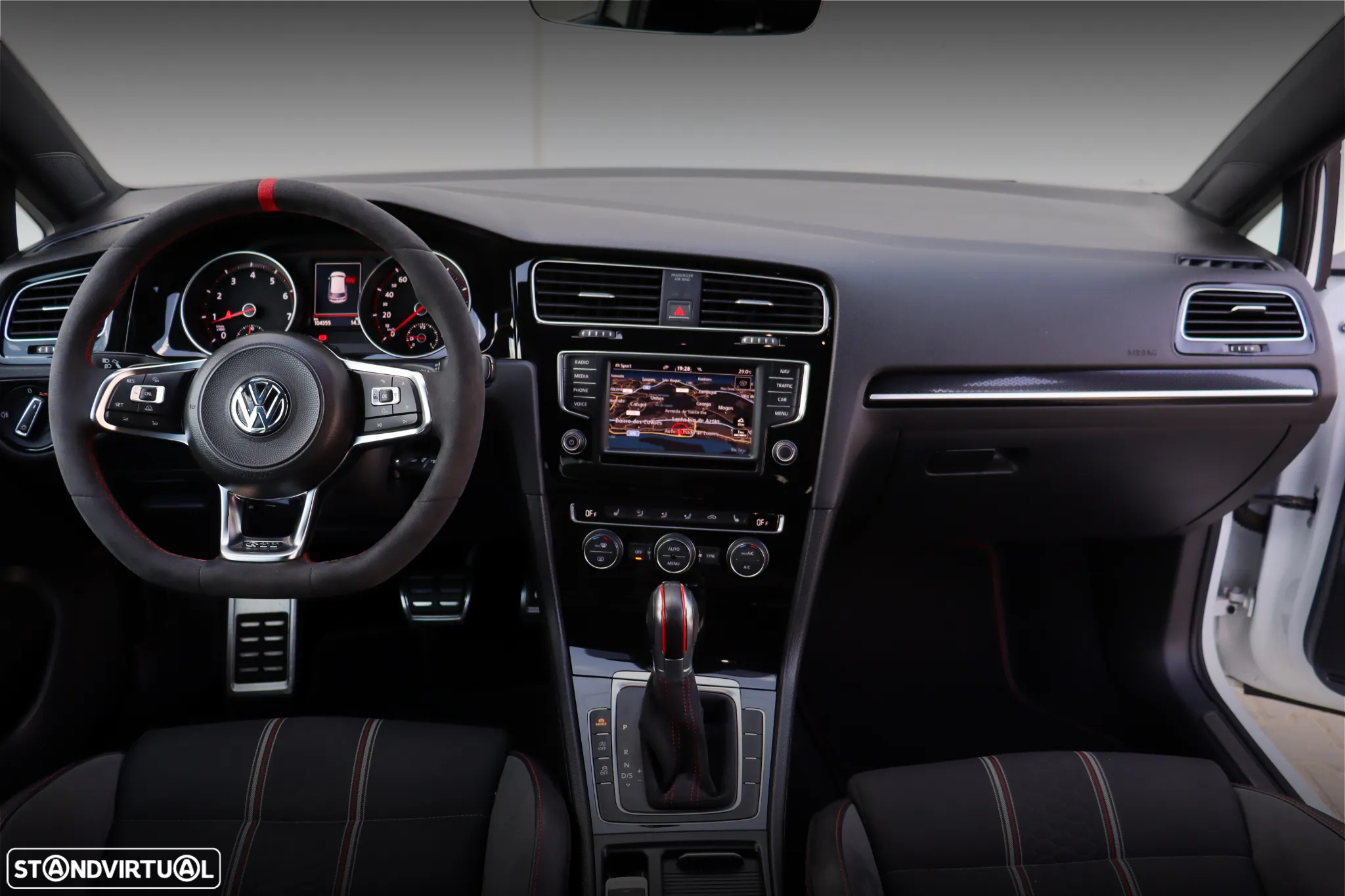 VW Golf GTI Clubsport DSG - 24