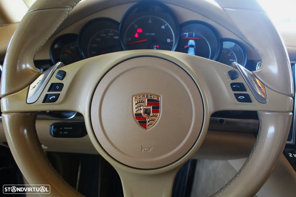 Porsche Panamera Platinum Edition - 45