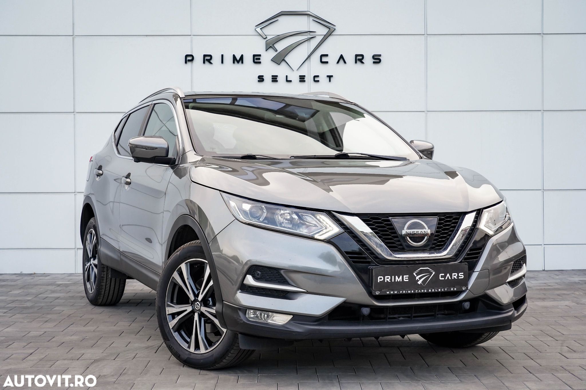 Nissan Qashqai 1.6 DCI Xtronic TEKNA - 1