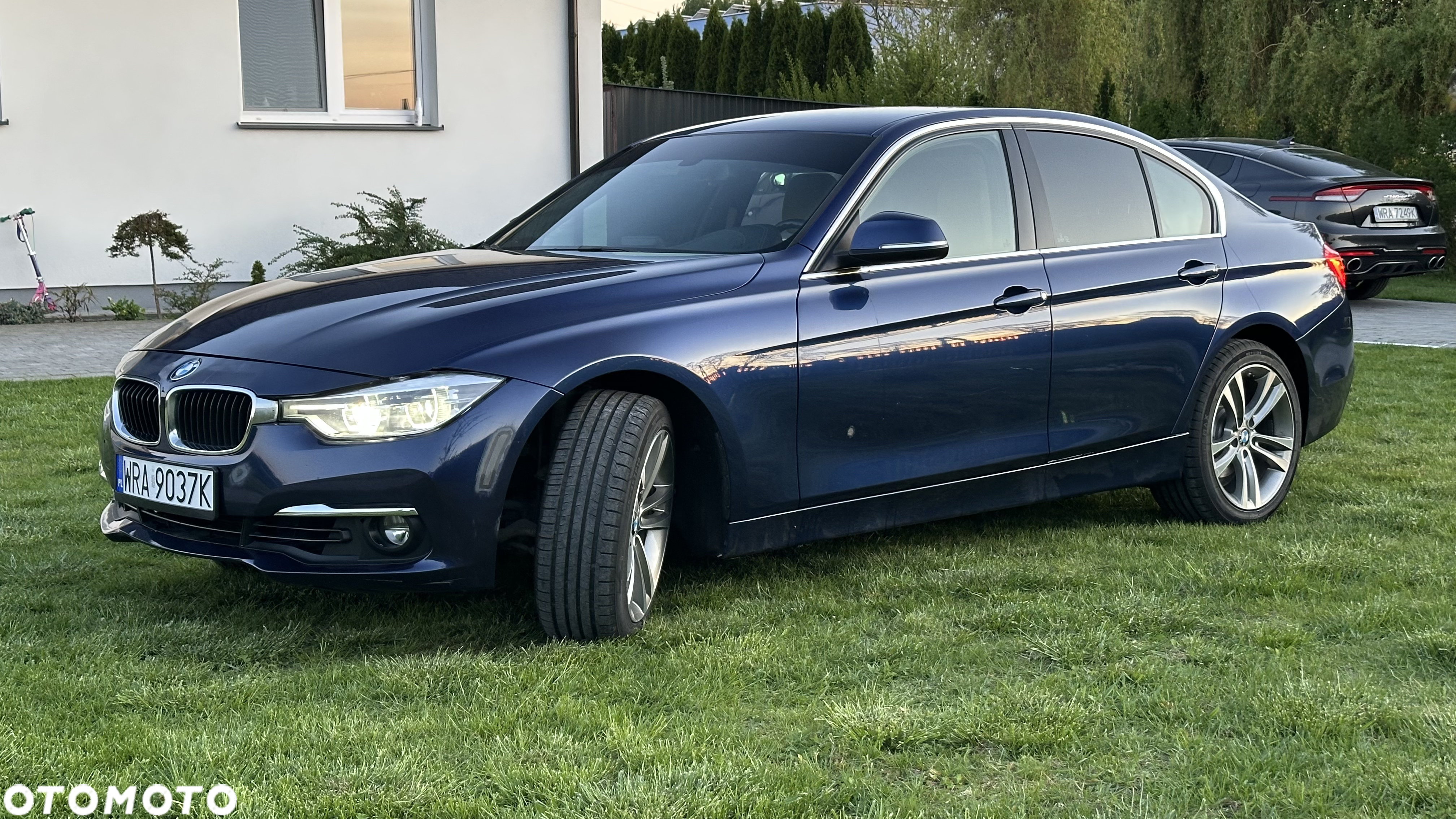 BMW Seria 3 330i Sport Line - 9