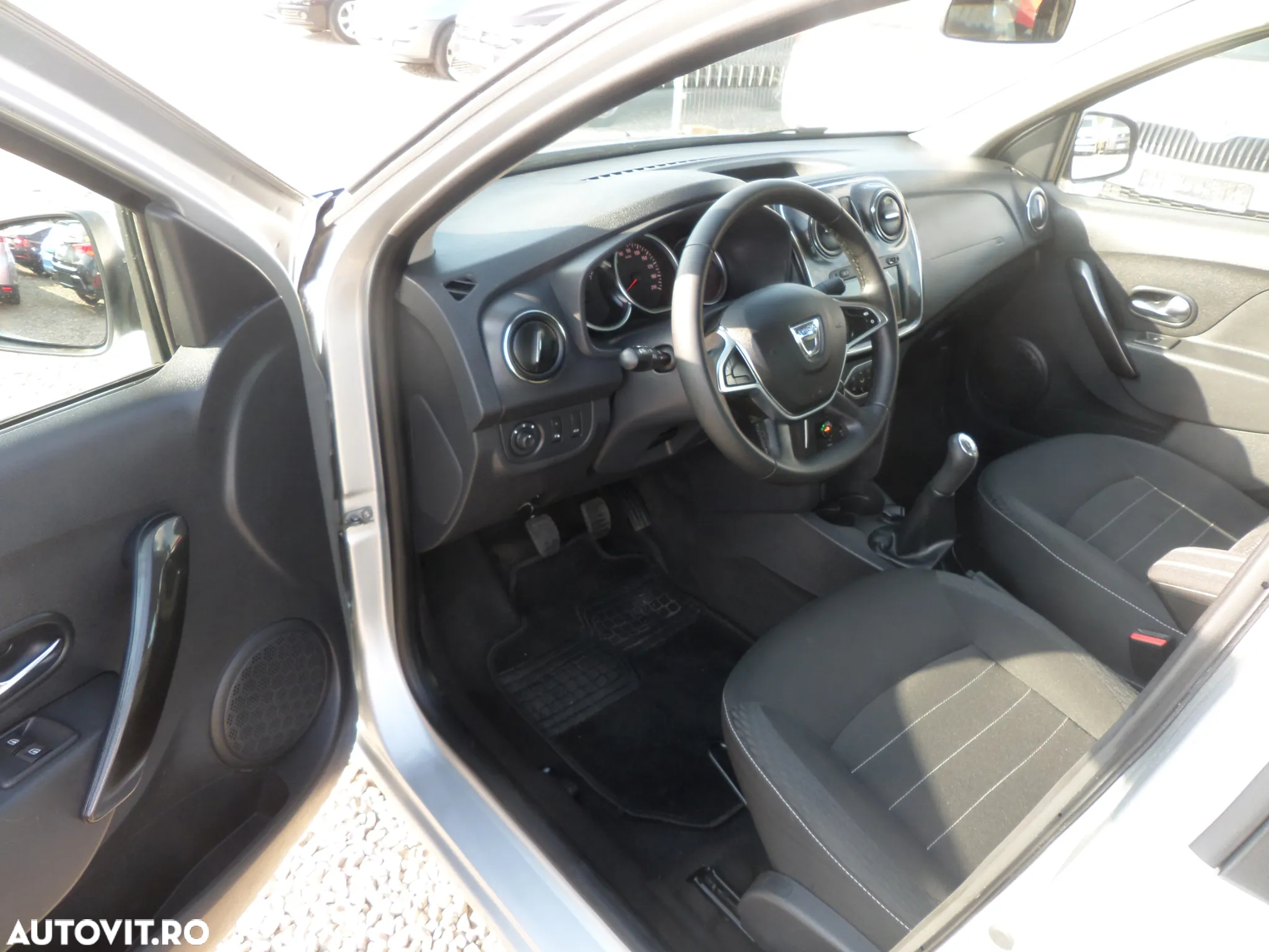 Dacia Logan - 11