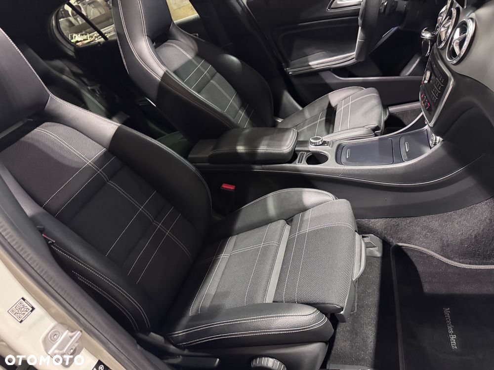 Mercedes-Benz GLA 200 7G-DCT Edition 1 - 26