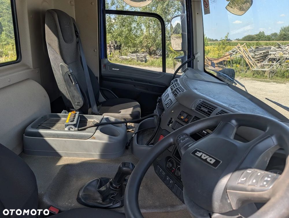 DAF CF370 6x4 - 11