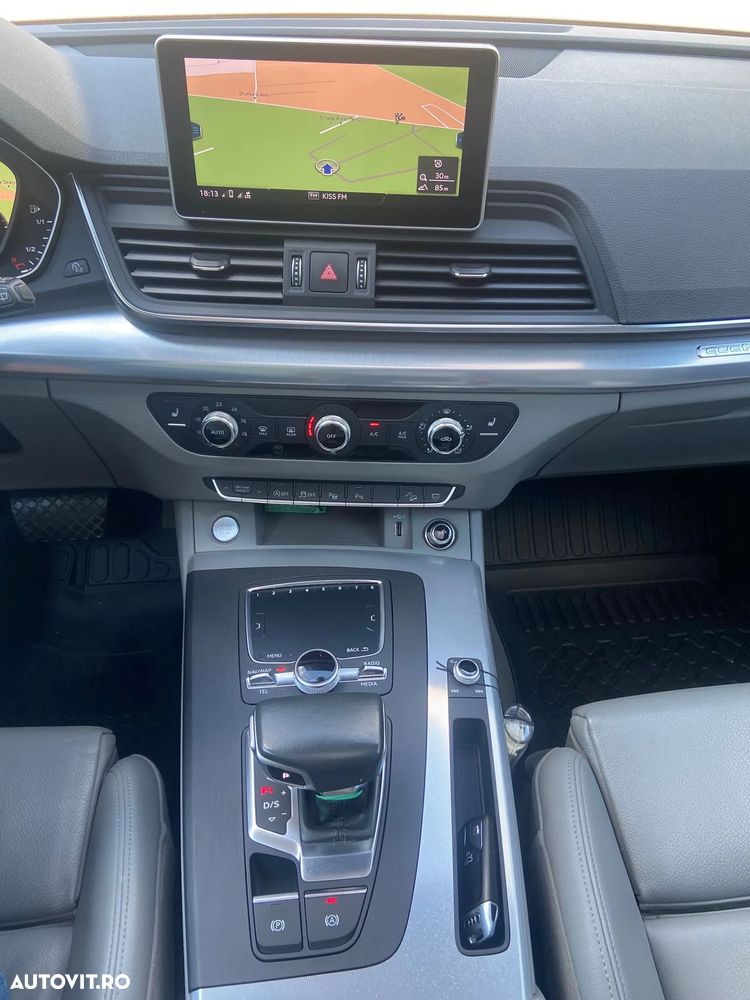 Audi Q5 35 TDI S tronic design - 32
