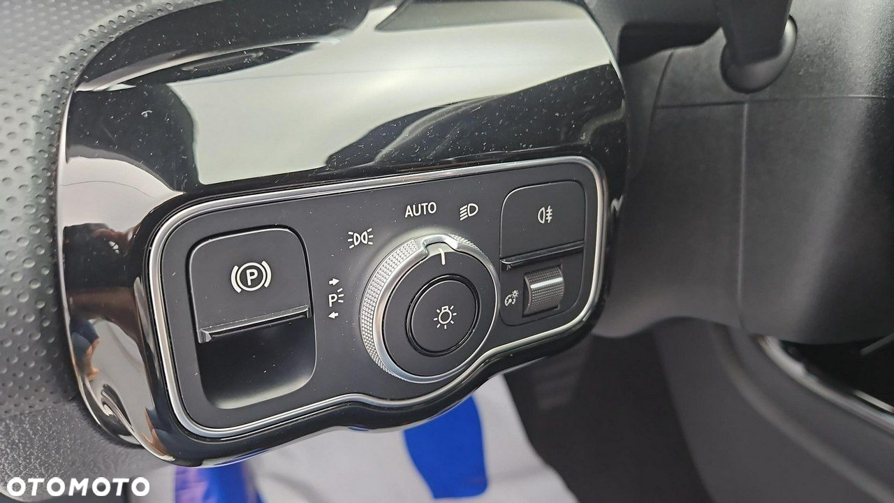 Mercedes-Benz Klasa A 200 AMG Line 7G-DCT - 17