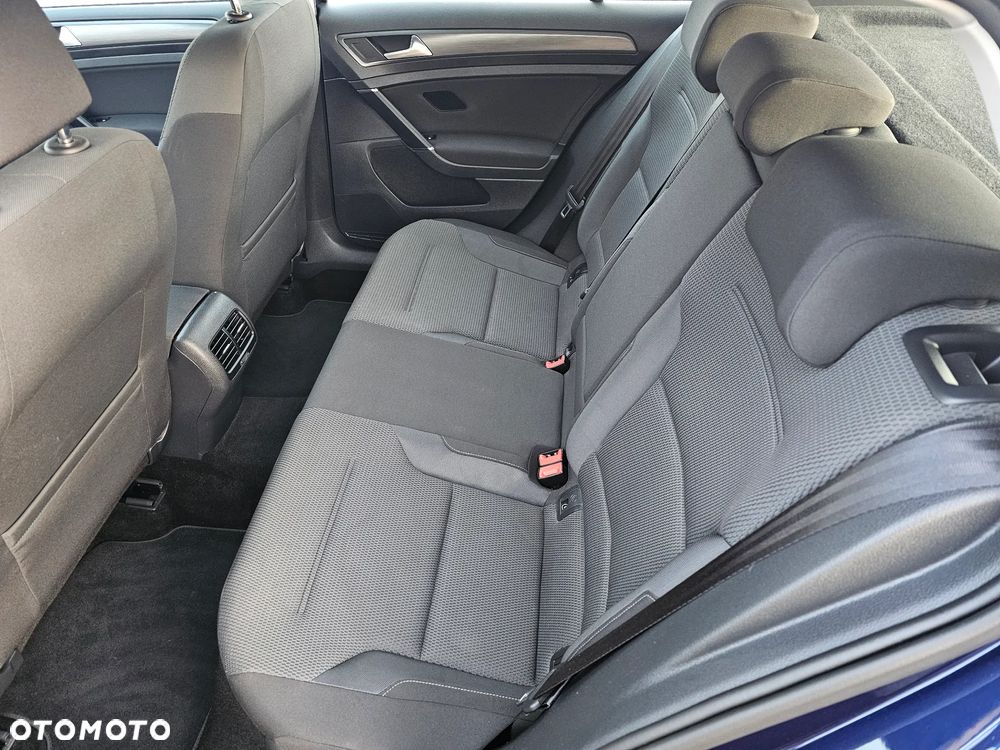 Volkswagen Golf e-Golf - 16